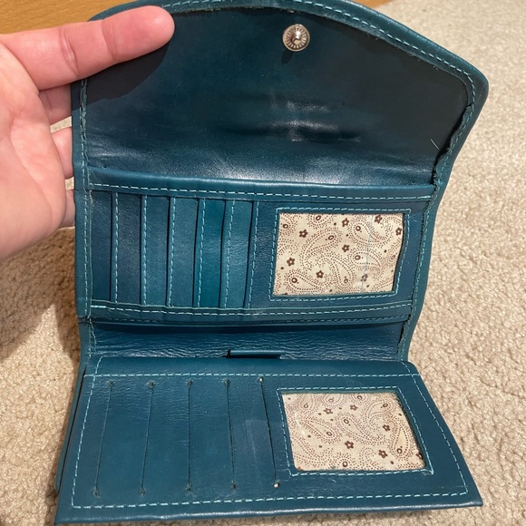 Teal Embossed Leather Wallet - Picture 6 of 8